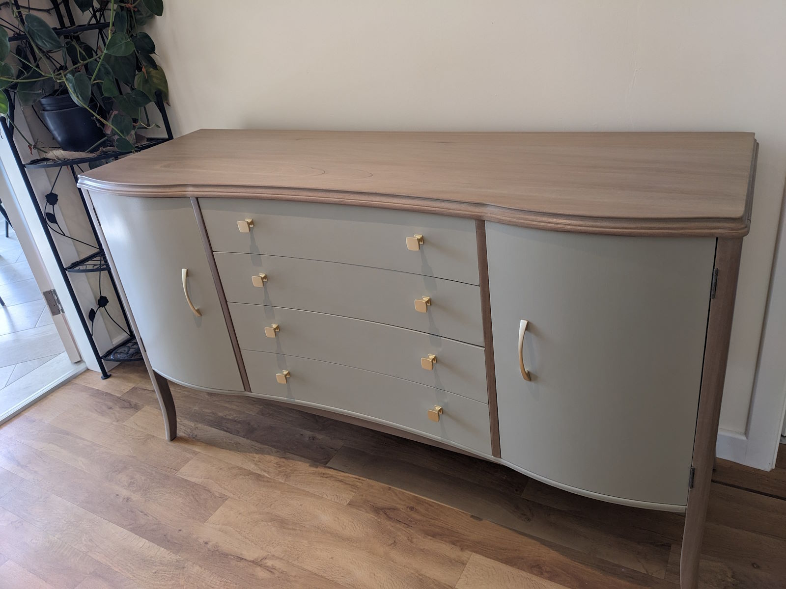 Wooden top curved sideboard upcycled with Fusion Bedford paint
