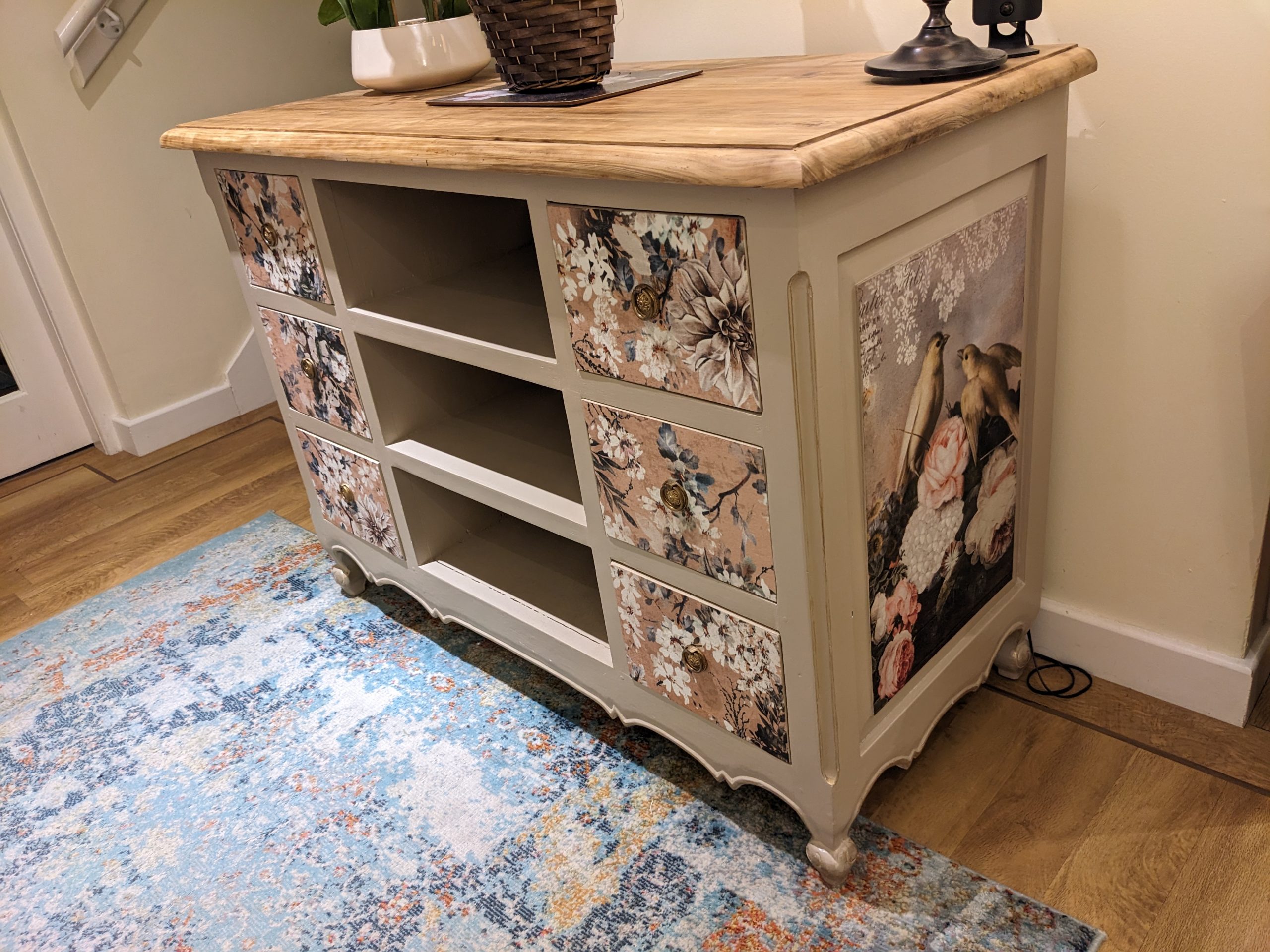 Fusion Cathedral Taupe paint with Romance Decoupage